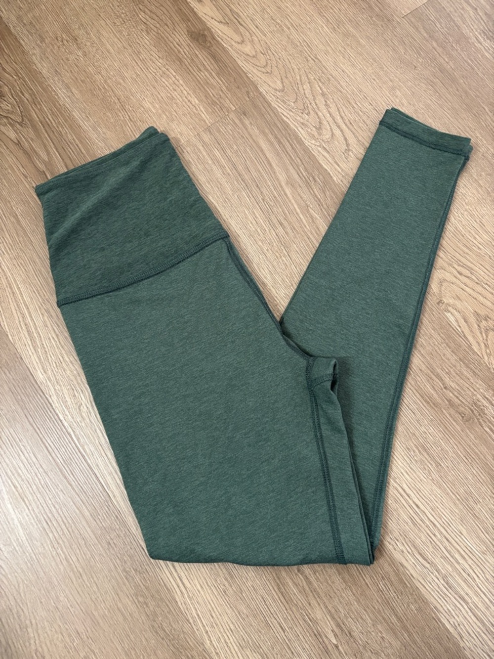 Beyond Yoga green High-Waist Leggings with Subtle Logo
